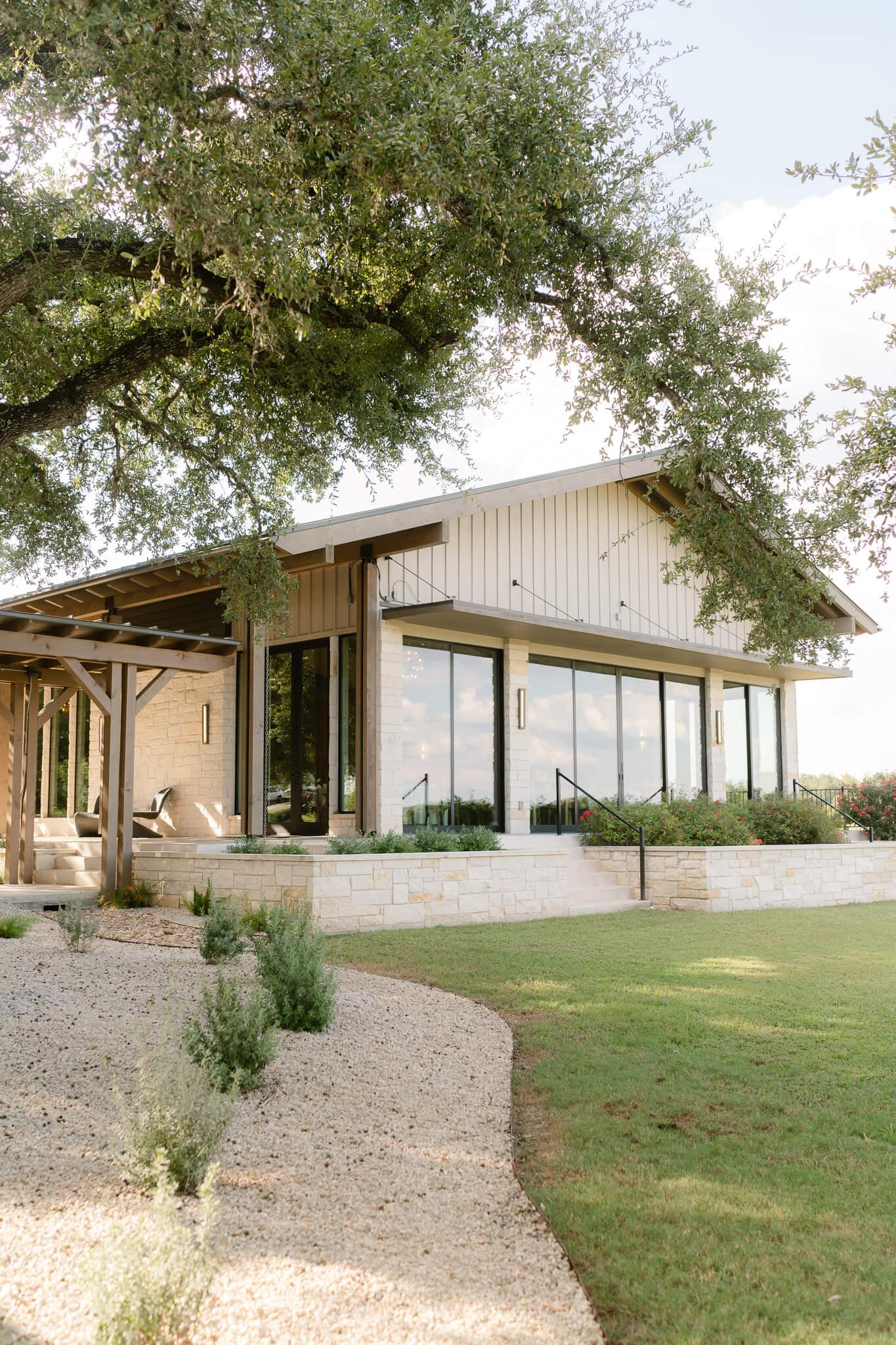 Stonehouse Villa is another one of the prettiest Hill Country Wedding Venues
