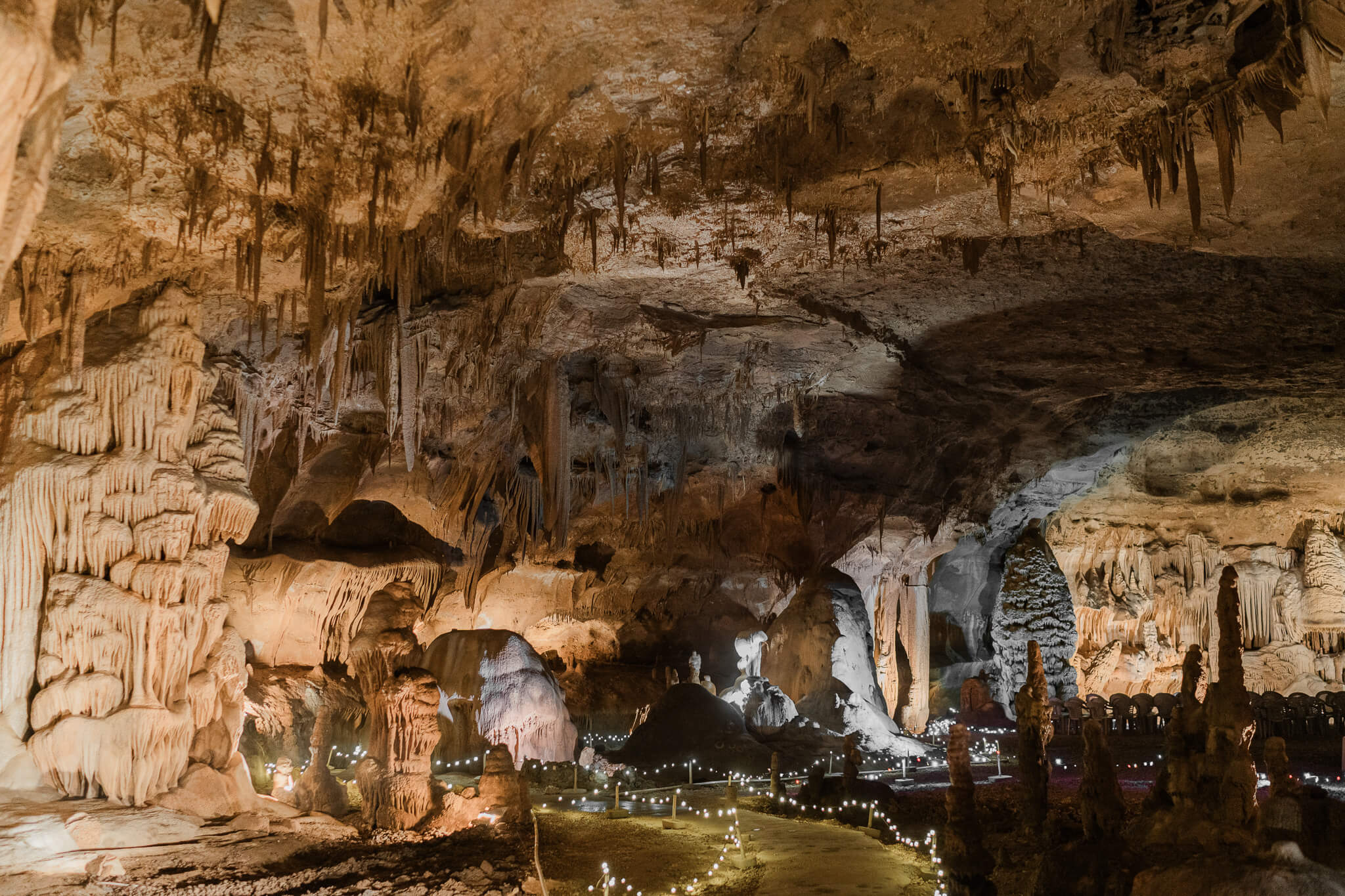 an alternative Texas Hill Country wedding venue is cave without a name in Boerne