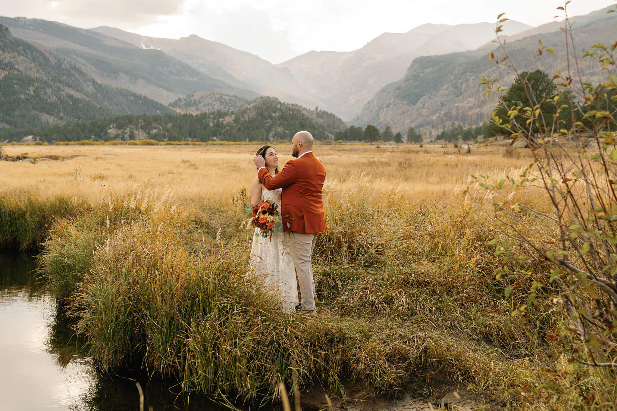 couple enjoying their fall elopement day 